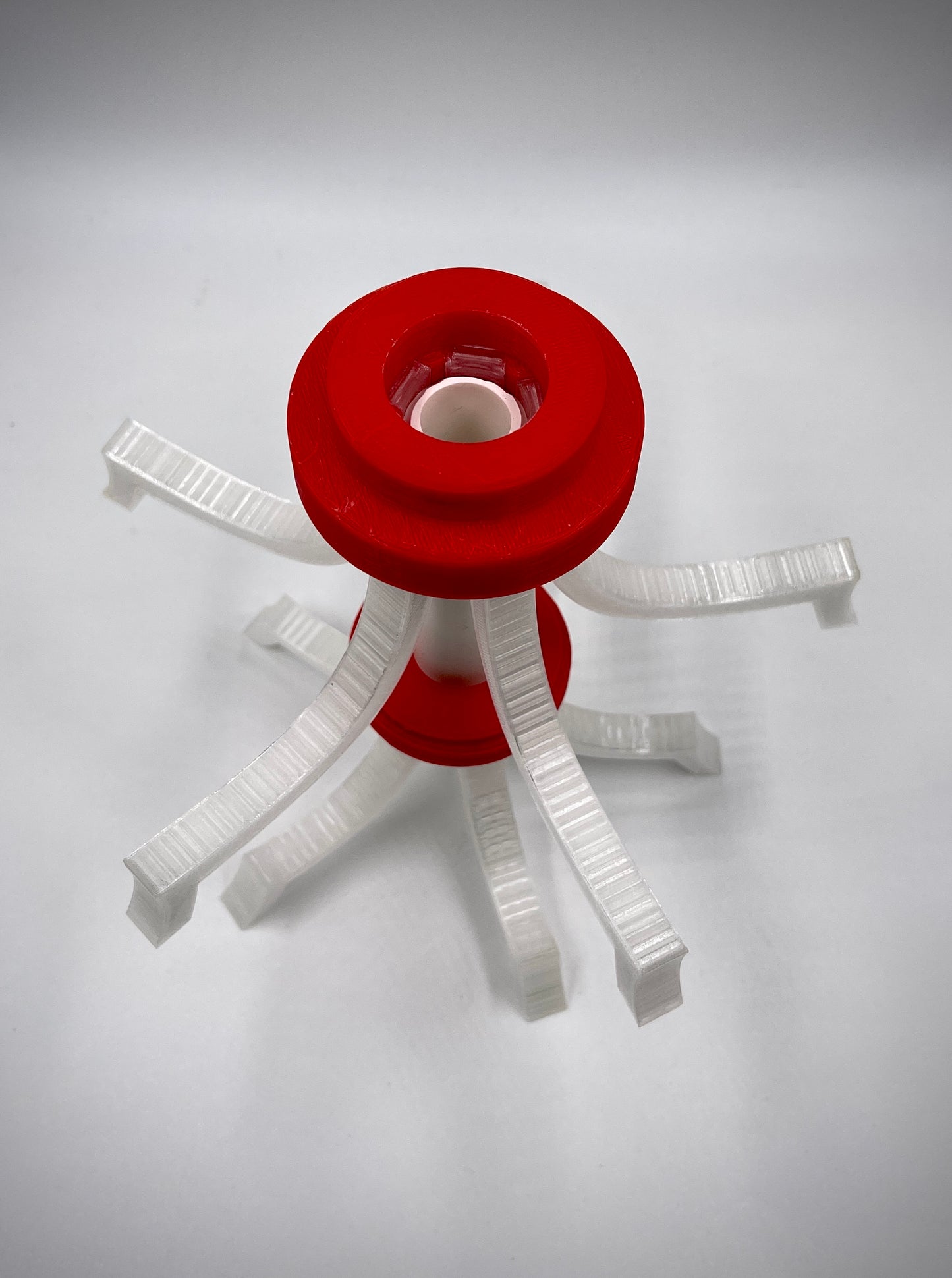 TUMBLER CLAW LARGE (3/4" PVC)