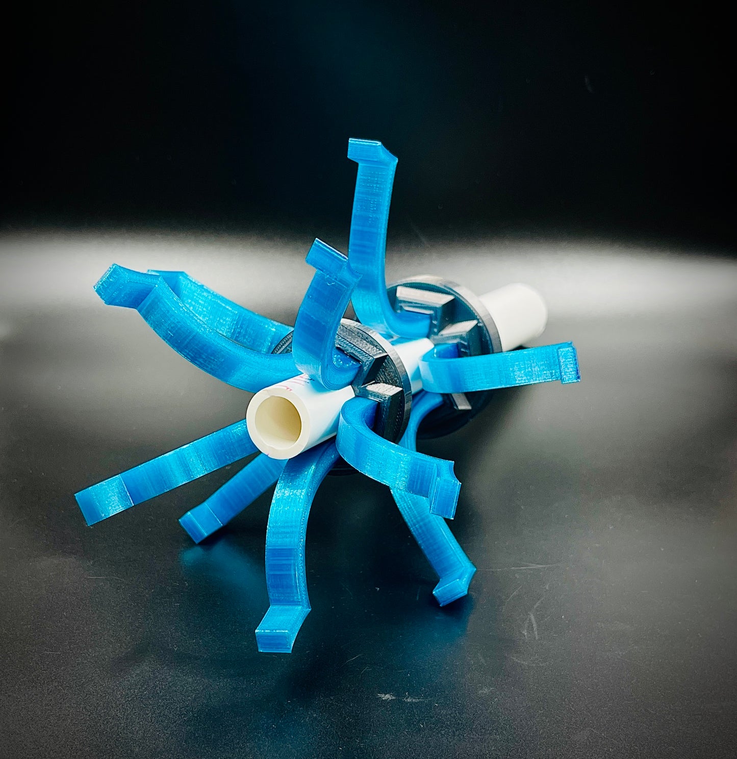 TUMBLER CLAW REGULAR (1/2" PVC)