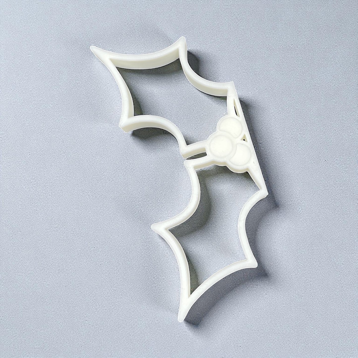 Mistletoe Holiday Handle (2025)